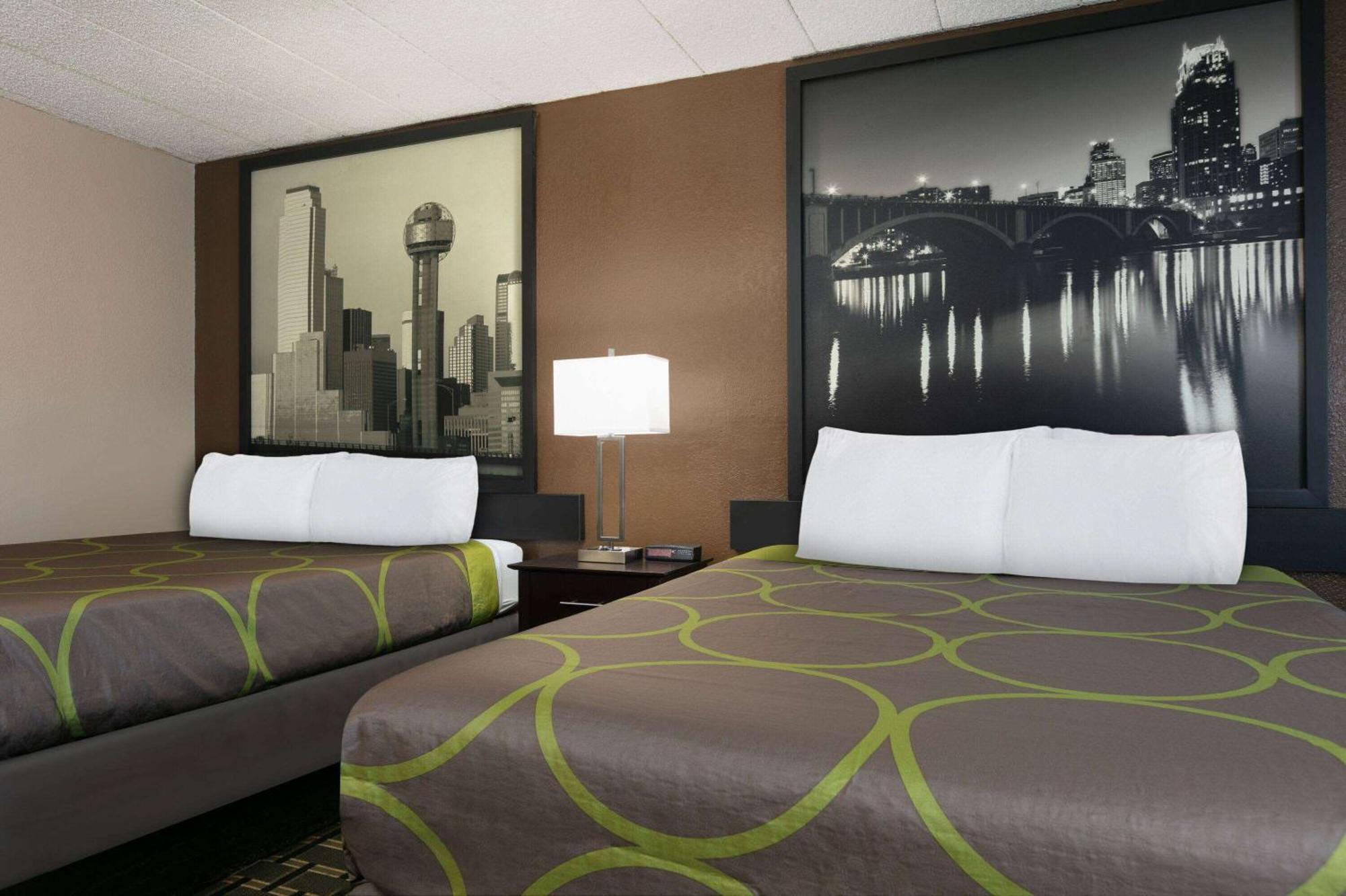 Super 8 By Wyndham Grand Prairie North Motel Dış mekan fotoğraf