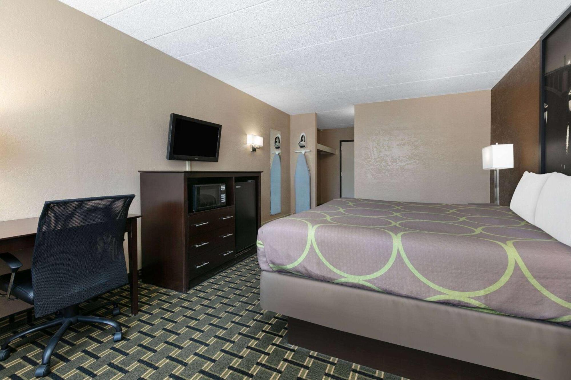 Super 8 By Wyndham Grand Prairie North Motel Dış mekan fotoğraf
