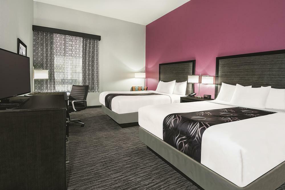 Super 8 By Wyndham Grand Prairie North Motel Dış mekan fotoğraf